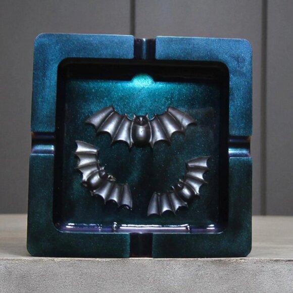 NEW Halloween Vampire Bat Ashtray or Trinket Dish. - Picture 5 of 9